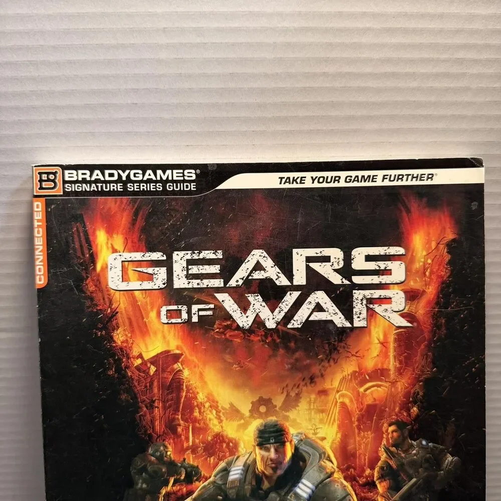 Gears Of War BradyGames Strategy Guide Xbox 360 Signature Series Book Glossy